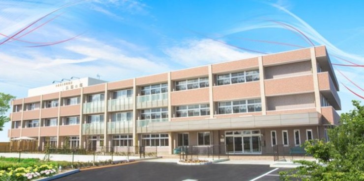 介護老人保健施設長鶴の郷　外観