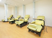 寝屋川生野病院　化学療法室（1F）