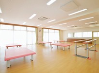 寝屋川生野病院　リハビリテーション室（2F）