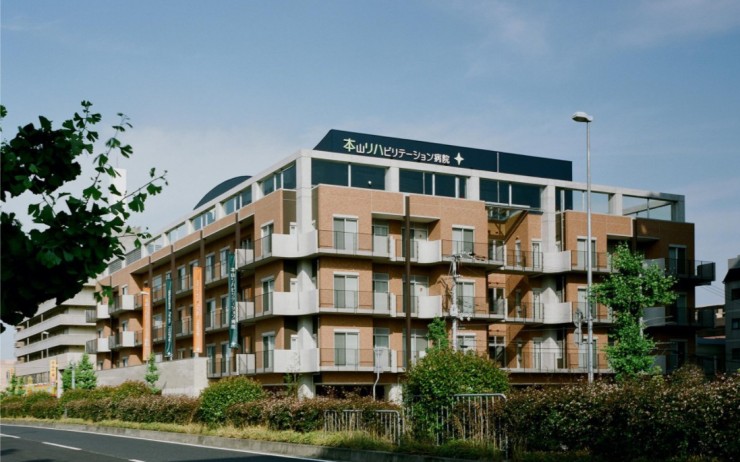 本山リハビリテーション病院　外観1