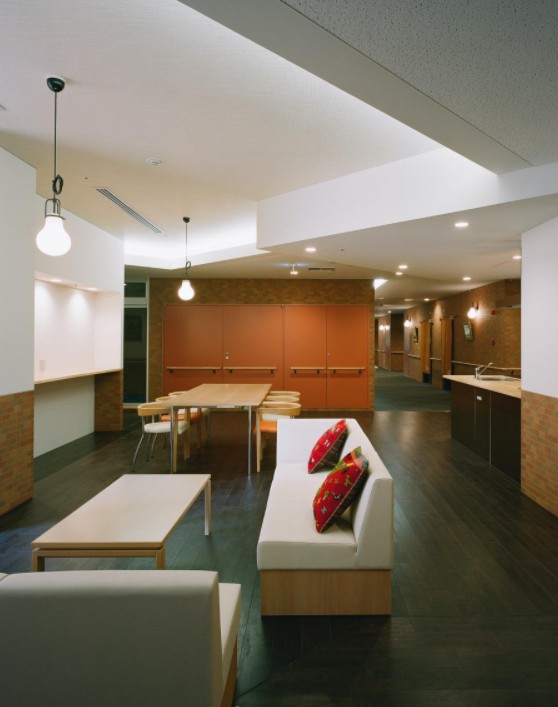 本山リハビリテーション病院　	共有スペース