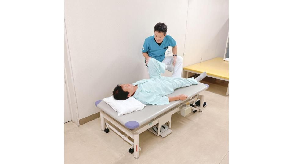 花と森の東京病院　リハビリ風景