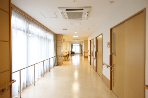 三鷹ロイヤルの丘　廊下