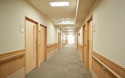 スーパー・コート千里中央　廊下