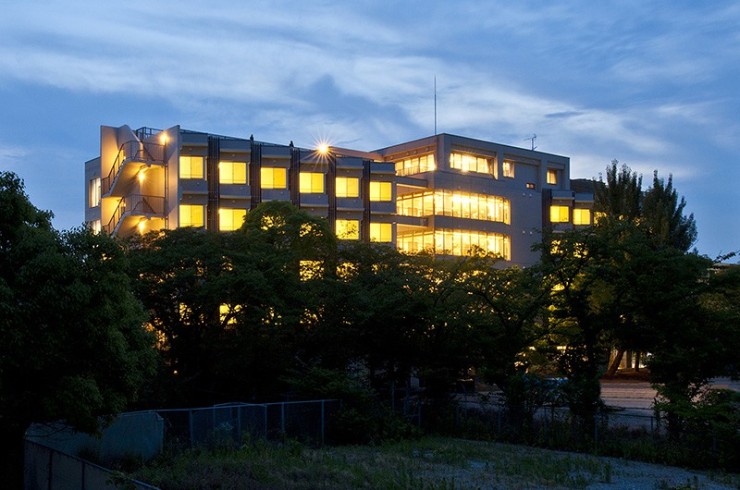 住宅型有料老人ホーム　アーバニティ若水　外観　