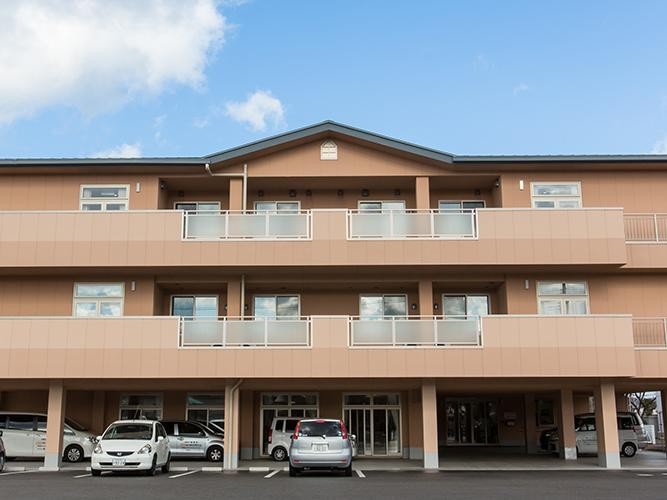 介護老人保健施設大和三山　外観