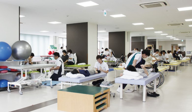 十勝リハビリテーション病院　リハビリ室