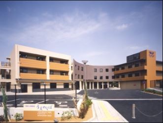 介護老人保健施設うえのしば　外観