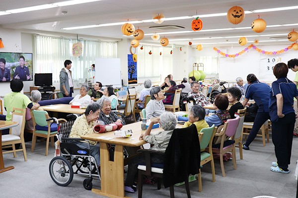 デイサービス輻　職場風景