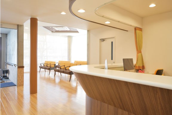 さきむら整形外科リハビリクリニック　受付・ロビー
