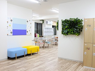 リールスメイト新大阪　内観