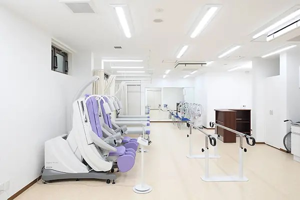 芦花公園整形外科　リハビリ室