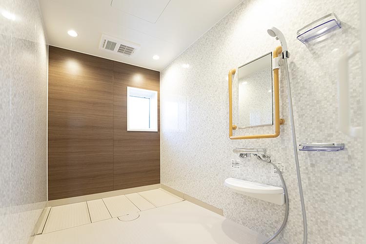 上井草在宅支援診療所　シャワー室