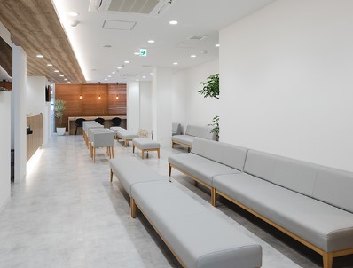 かみやべ整形外科皮ふ科　待合室②