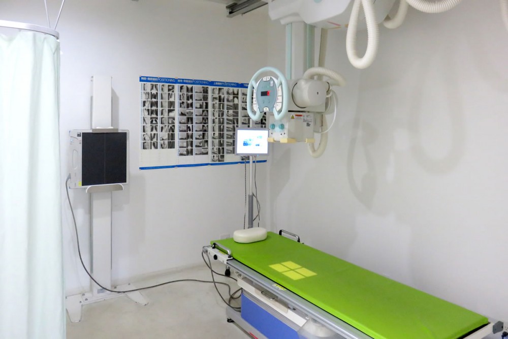 くによし整形外科　レントゲン室