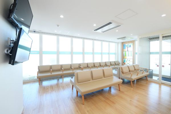 いんざい整形外科クリニック　待合室