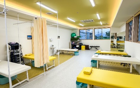 骨とスポーツのクリニック　リハビリ室
