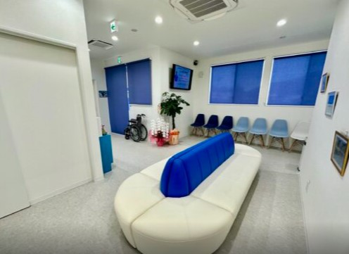 骨とスポーツのクリニック　待合室