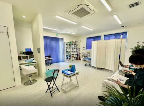 骨とスポーツのクリニック　処置室