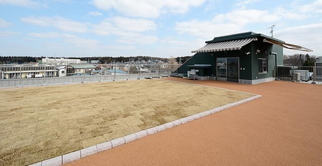 横浜市多機能型拠点こまち　屋上
