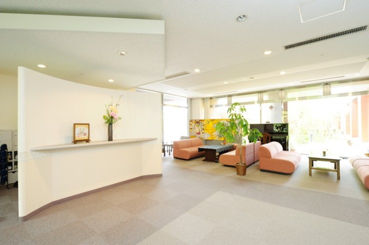 介護老人保健施設聖十字ハイツ　内観