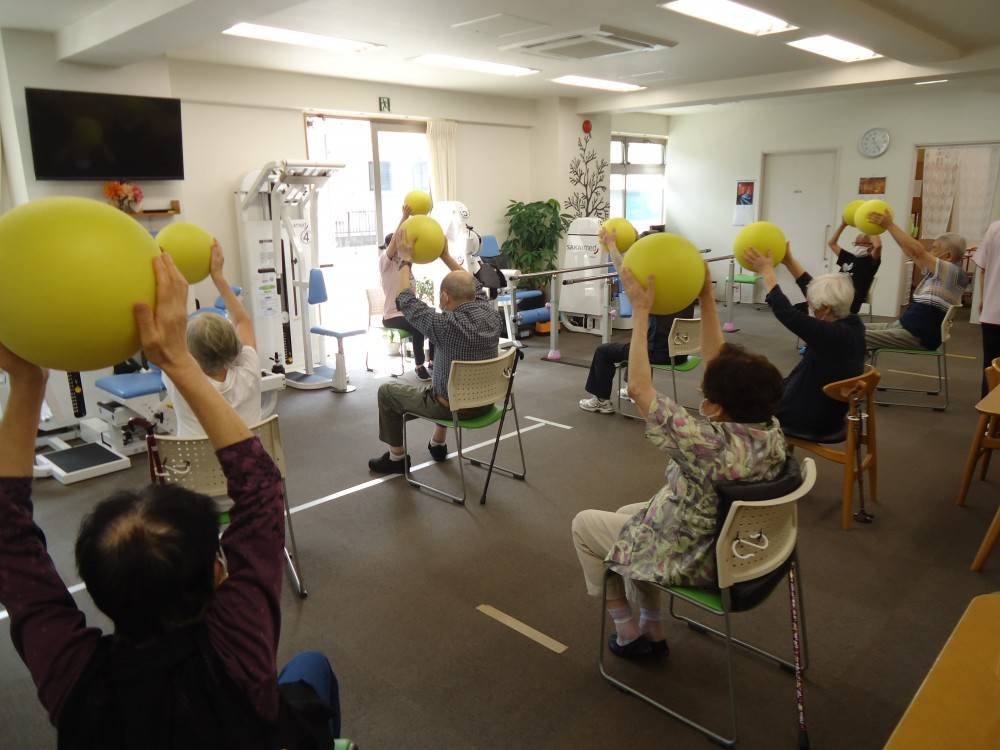 ミック健康の森北四番丁　リハビリ風景②