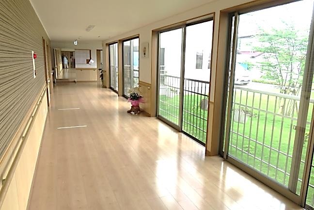 アヴェニール　内観