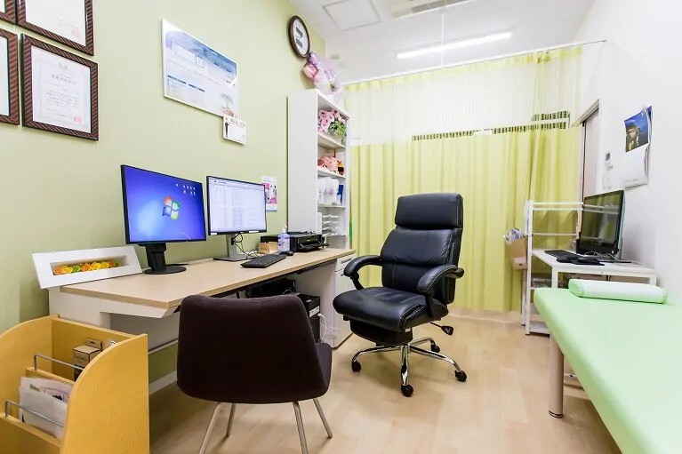 やまなか脳神経外科・内科・リハビリクリニック 診察室