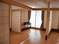 伊賀の街　内観