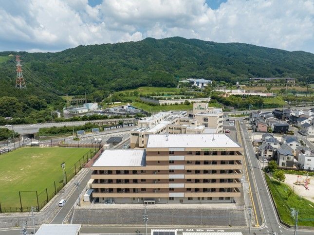 外観　別アングル
