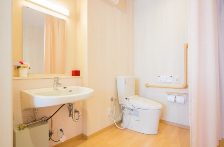 サービス付き高齢者向け住宅太陽がいっぱい　トイレ