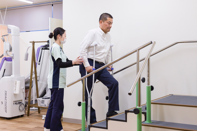 仙川整形外科　リハビリ風景