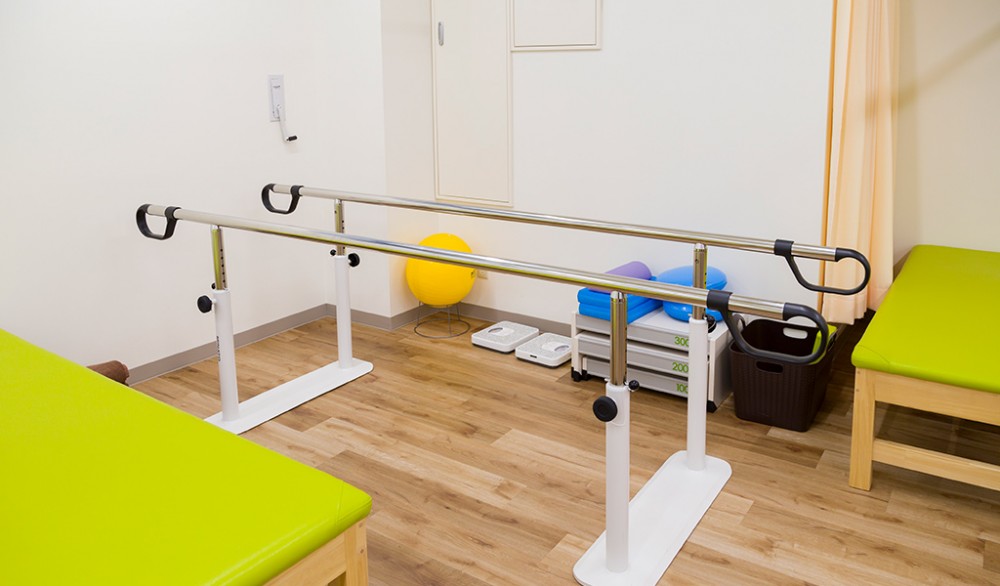 仙川整形外科　リハビリ室④