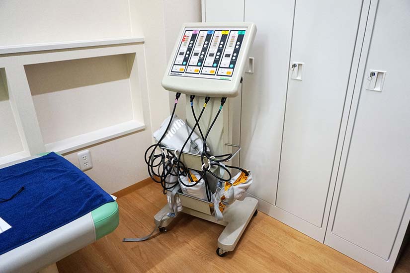 こうゆうクリニック　リハビリテーション機器