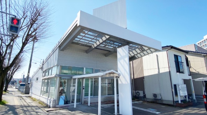 ヴィストカレッジ富山環水公園前　外観