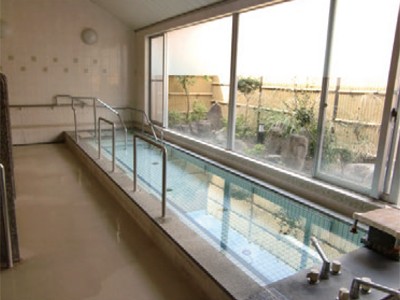 障害者支援施設かせだフレンドホーム　	浴室