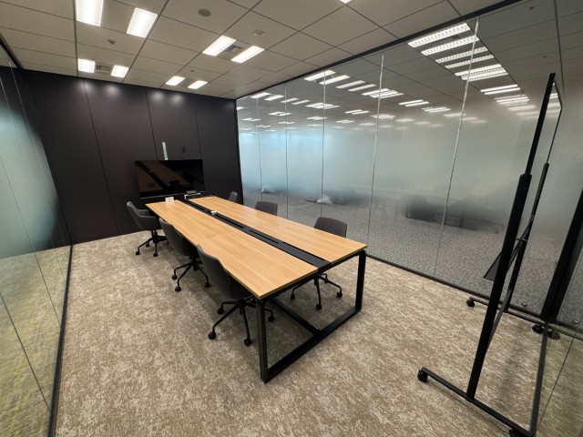 【求人審査】会議室